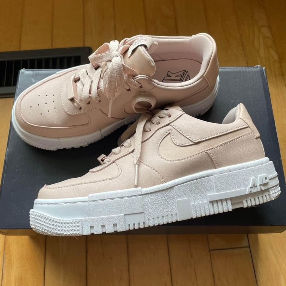 Air Force 1 Pixel